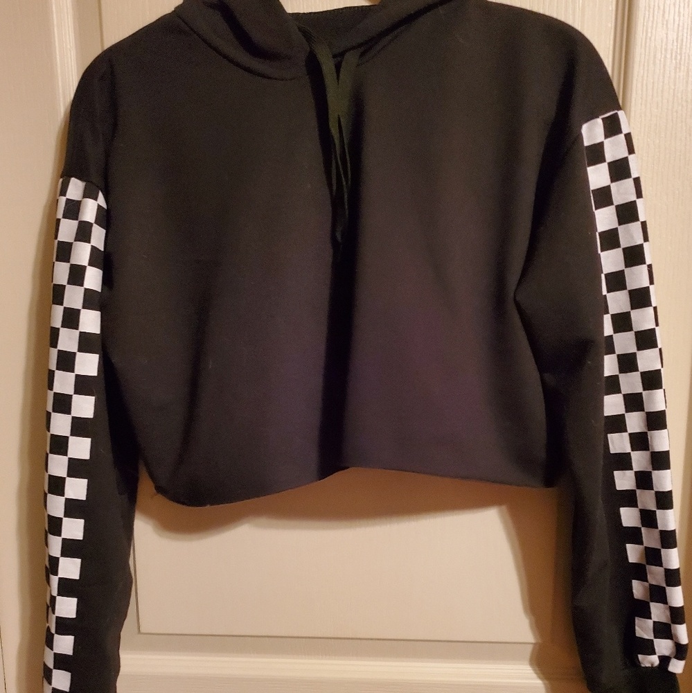 Long sleeve crop top
